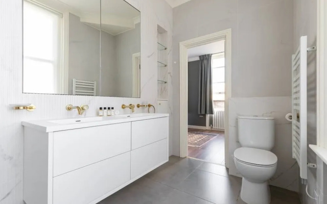 Abingdon Road IV by Onefinestay