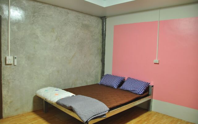 HomeStay Baan Suan Mea Ta