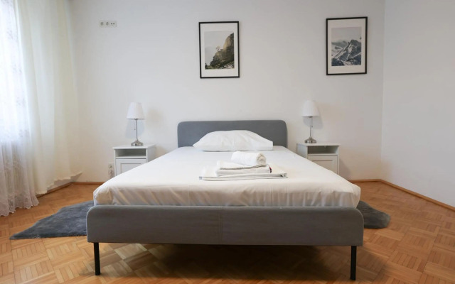 Retro Apartment in the city center.