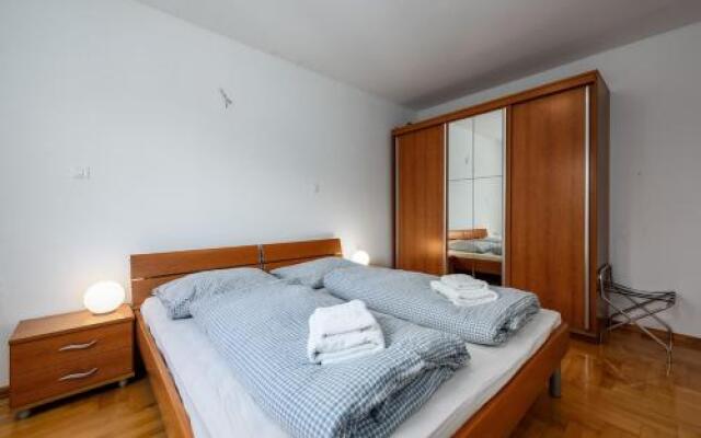 Apartments Adria