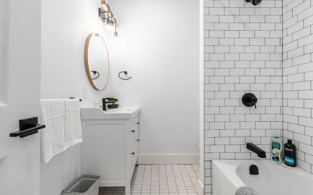 1BR Apt w Queen Bed Netflix - Prime Location