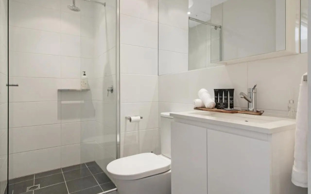 ★Lux 2BR on Hindmarsh SQ★