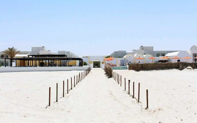 TMK Marine Beach