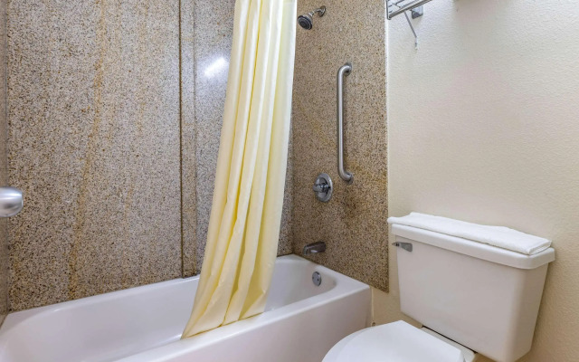 Quality Inn Columbia Airport