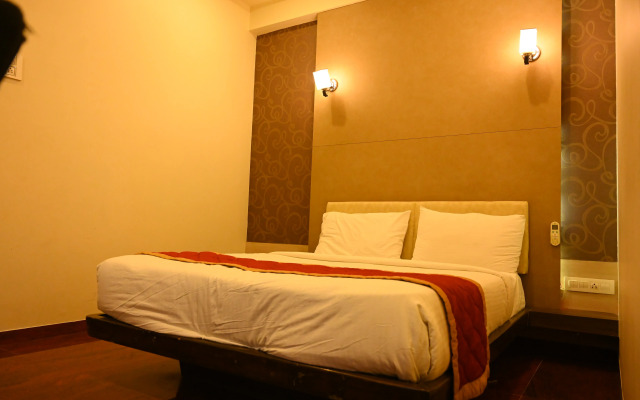 Hotel Center Point Solapur