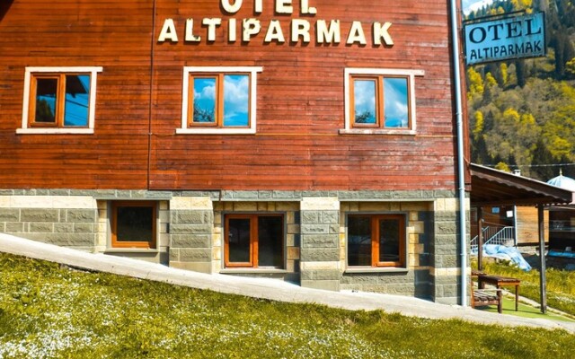 Otel Altiparmak