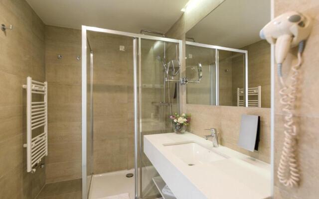Romana Beach Apartments