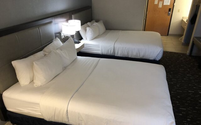 Country Inn & Suites by Radisson Auburn IN