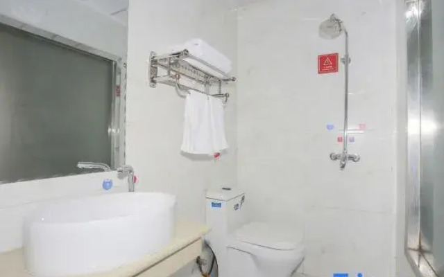 OYO Jintai Hotel (Jiayuguan Xiongguan Plaza)