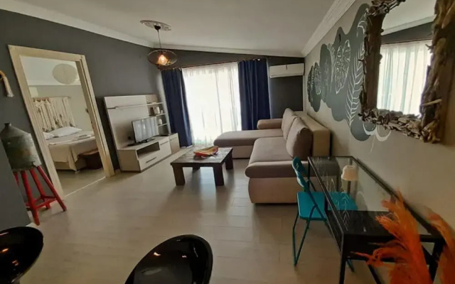 Cozy Flat With Sea View Near Beach in Bozburun