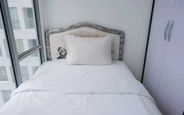 Super Good Deal 3BR M-Town Apartment by Travelio