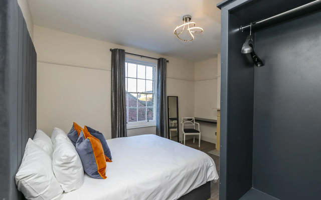 Pages Hotel  Guesthouse
