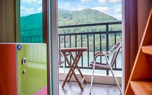 Tongyeong Slobbie Guest House