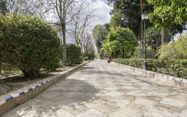 Alluring Apartment in Seville With Garden