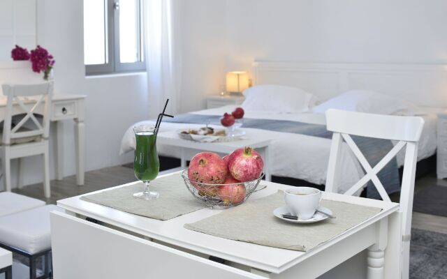 Naoussa Hills Boutique Resort - Adults Only