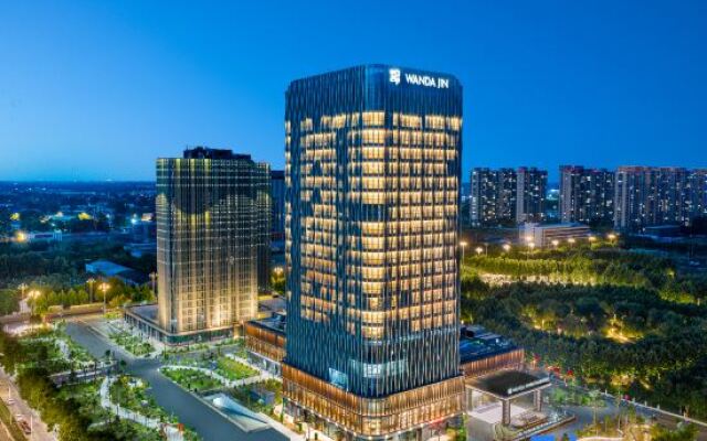 Dingzhou Xiangjiang Wanda Jinhua Hotel
