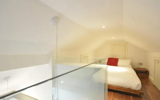 Uber London New Oxford Street House