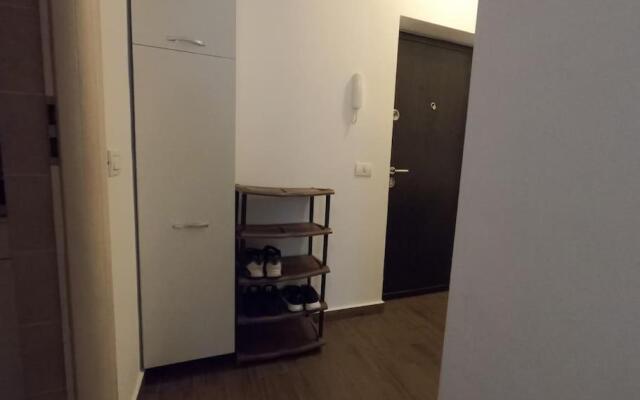 Garsoniera cu balcon