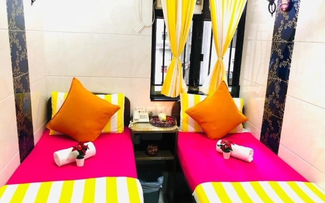 Ashoka Hostel 16F – Guest Rooms – Kowloon