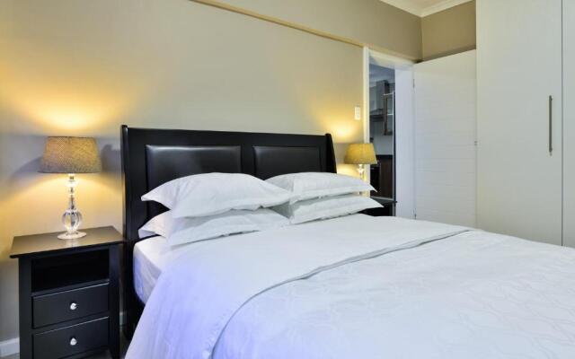 Impolo Apartments
