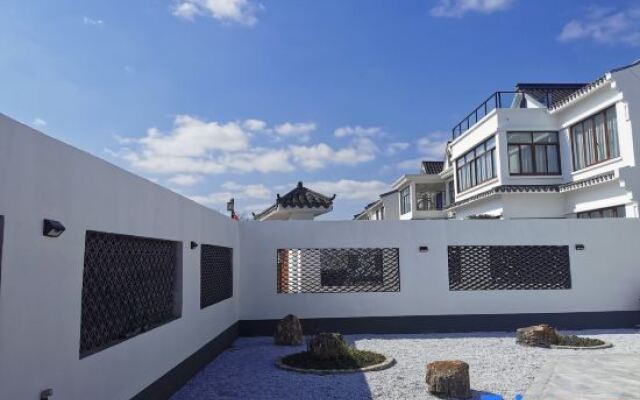 Shanghai Man Ye Garden Resort