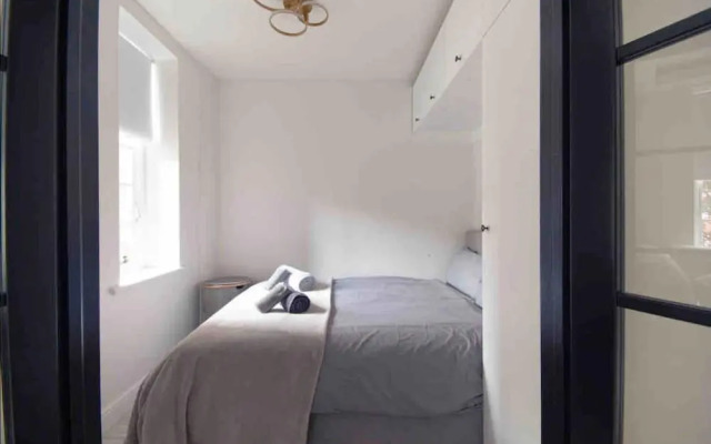 Entire Luxury Apartment in Greater London