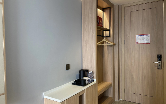 Miya Hotel ( Xiangyang Wuzhou International)