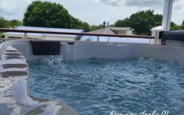 Bungalow Cannelle - Piscine et Jaccuzi