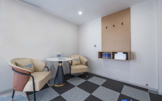 Boyue Hotel