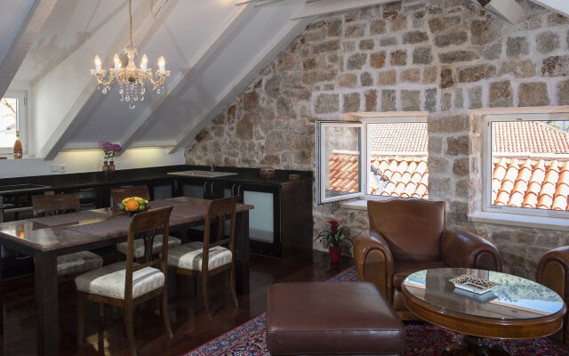 Villa Mirabilis, stunning superior villa, Dubrovnik Old Town