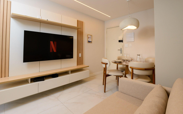 1 Quarto a 200m da Praia Copacabana | NSC 782/504