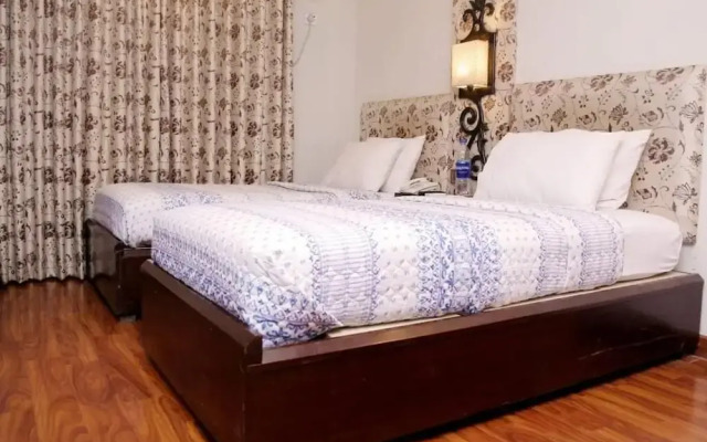 Shelton Hotel Lahore