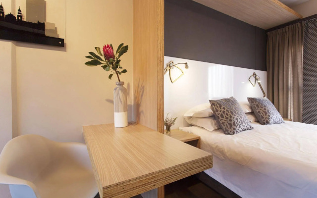 Akanani Apartments