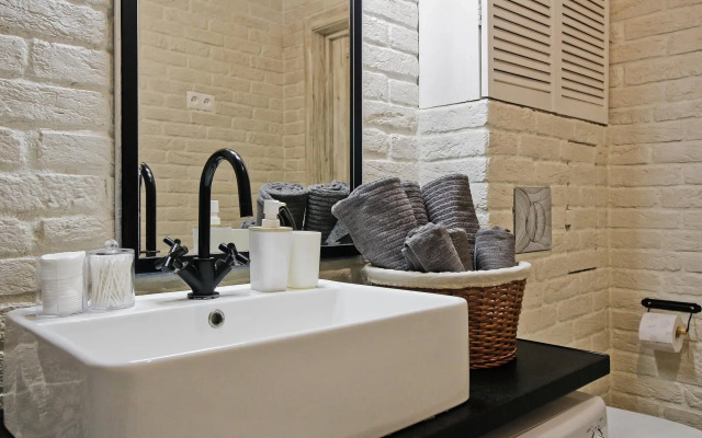 Apartments on Potemkin 17