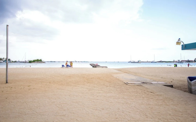 Palm View Apartment At Sandcastles