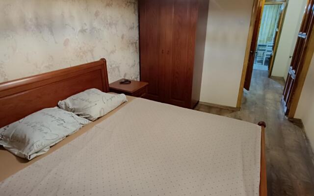 Апартаменты на улице Орджоникидзе 7