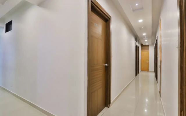 OYO 5476 Hotel Sunrise