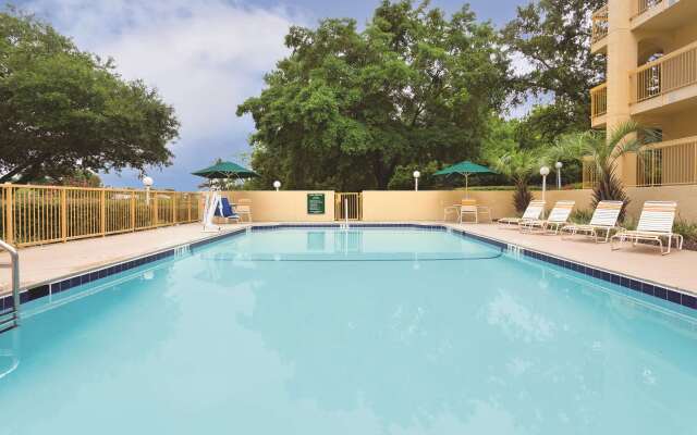 Days Inn by Wyndham Gainesville University I-75