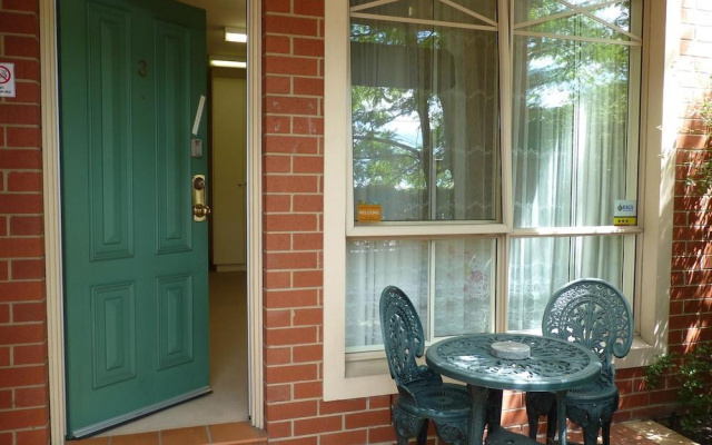Australian Home Away @ Box Hill Studios