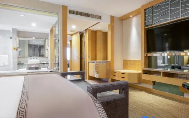 Qingyue cozy superior suite (high floor scenic view, germany grohe shower, two bathrooms) — фото 4