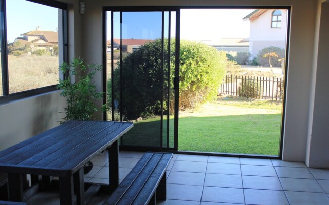 10 Mia Mia Self catering