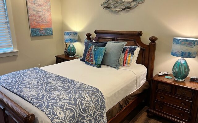 2497 Bungalo 3 Bedroom Home by RedAwning