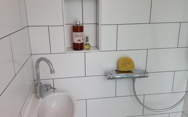 Large Sunny King-Size En-Suite