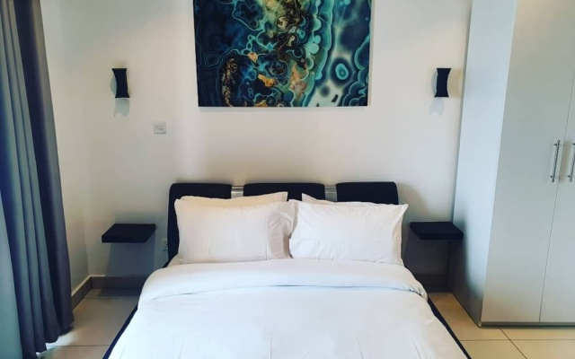 Ebs Legends Two Bedroom Embassy Garden