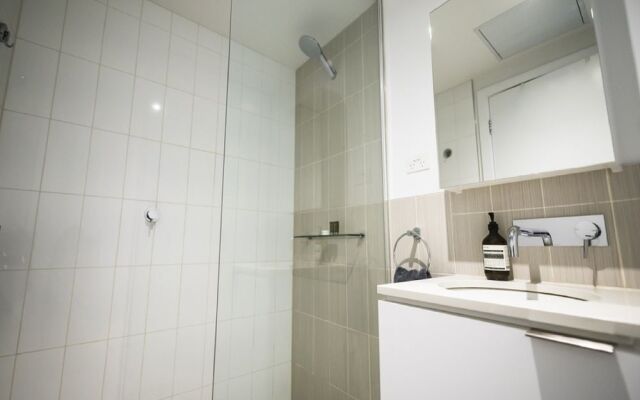 Apartment2c - Metro
