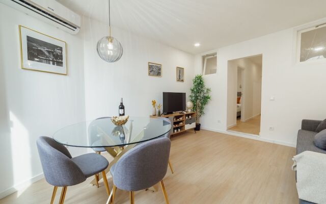 Lapa Stylish Apartment A by Vacationy