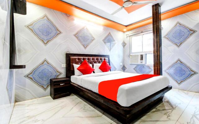 Goroomgo Krishna Palace Charbagh Lucknow
