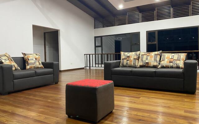 Arte de Plumas birding lodge