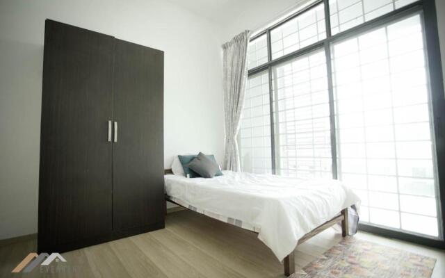 Curtin Waters Homestay by Evernent