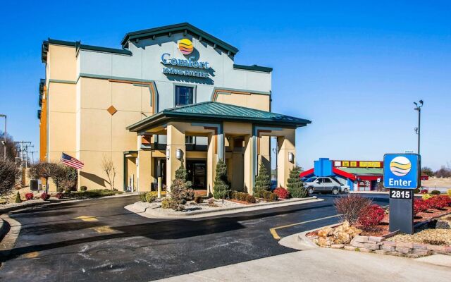 Comfort Inn & Suites